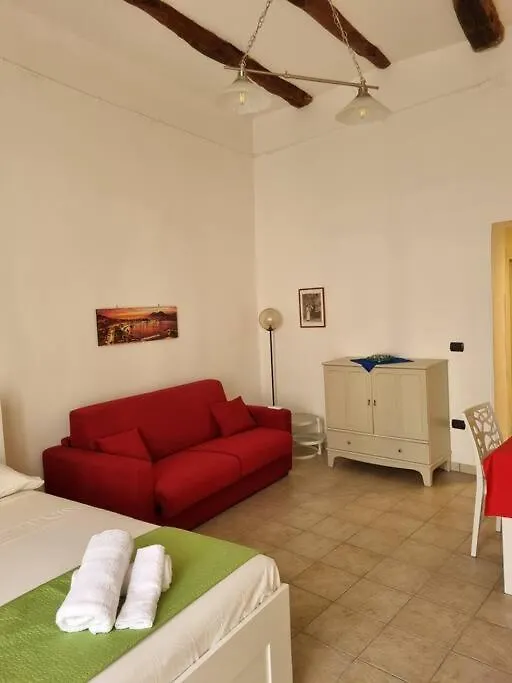 Castellaro'S House Apartment Naples Italy